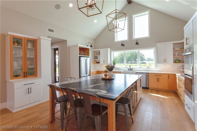 6440 Greig Lane, Van Buren, AR 72956