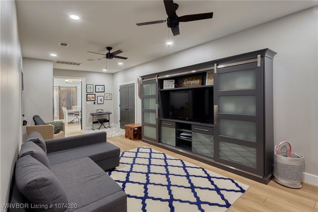 6440 Greig Lane, Van Buren, AR 72956