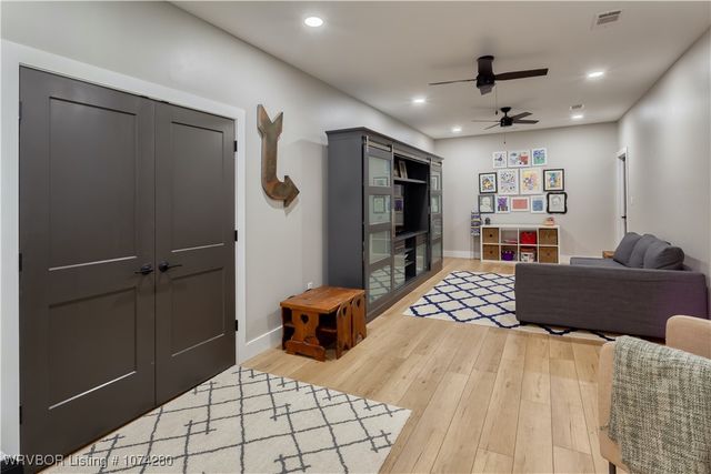 6440 Greig Lane, Van Buren, AR 72956