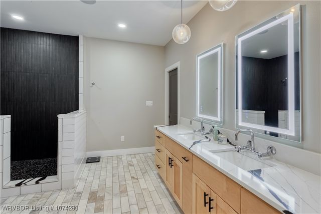 6440 Greig Lane, Van Buren, AR 72956