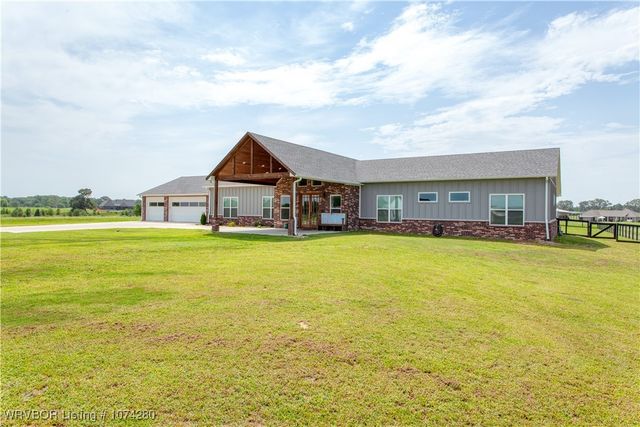 6440 Greig Lane, Van Buren, AR 72956