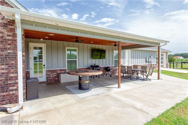 6440 Greig Lane, Van Buren, AR 72956
