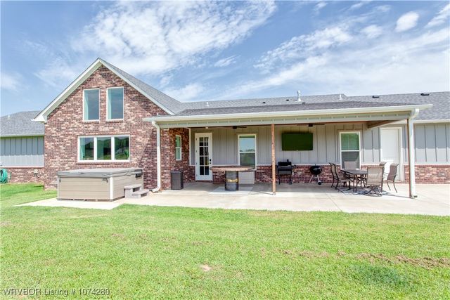 6440 Greig Lane, Van Buren, AR 72956