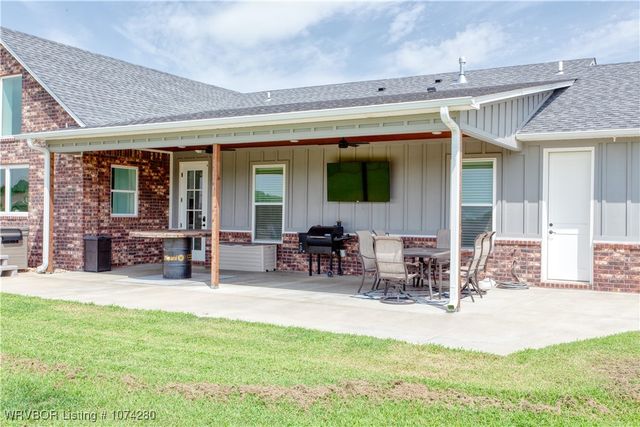 6440 Greig Lane, Van Buren, AR 72956