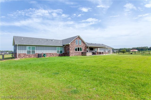 6440 Greig Lane, Van Buren, AR 72956