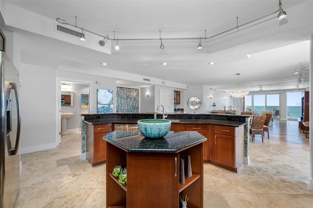 1350 GULF BOULEVARD 604, Clearwater, FL 33767