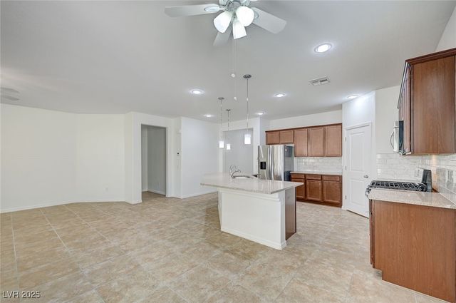 7158 Manolo Street, Las Vegas, NV 89113