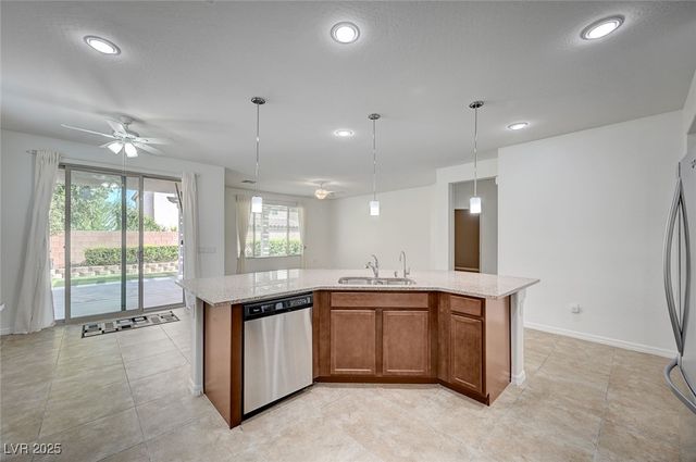 7158 Manolo Street, Las Vegas, NV 89113