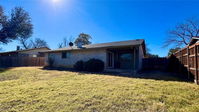 2717 Concord Drive, Arlington, TX 76014