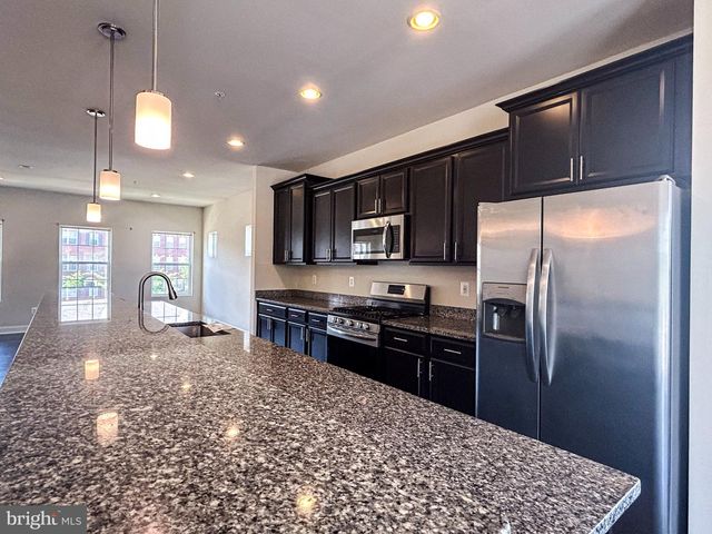 11240 SAINT LUKE DR, White Plains, MD 20695