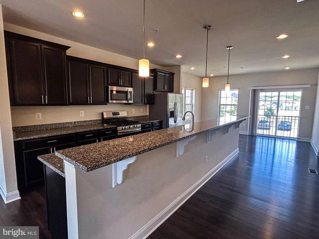 11240 SAINT LUKE DR, White Plains, MD 20695
