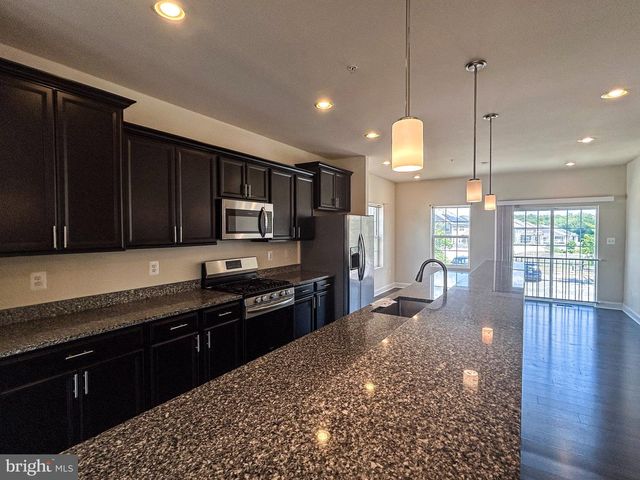 11240 SAINT LUKE DR, White Plains, MD 20695