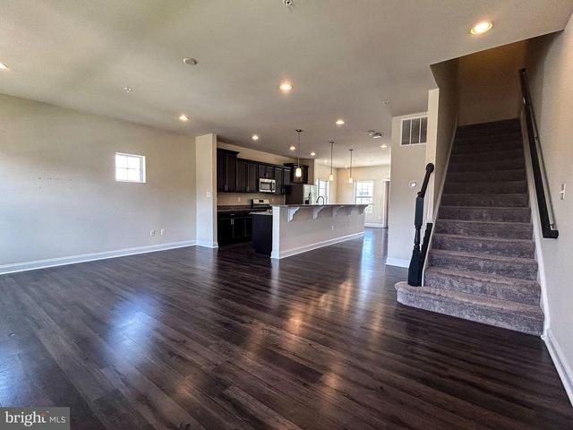 11240 SAINT LUKE DR, White Plains, MD 20695