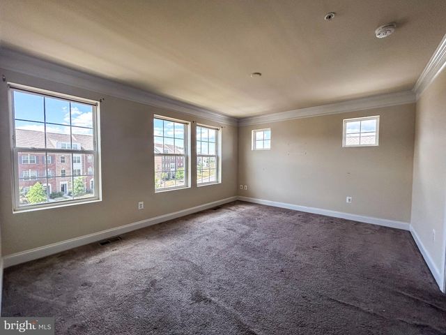 11240 SAINT LUKE DR, White Plains, MD 20695