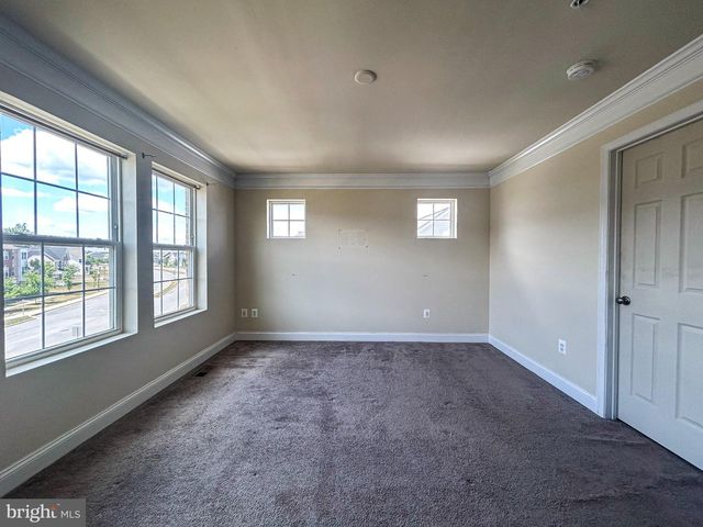 11240 SAINT LUKE DR, White Plains, MD 20695