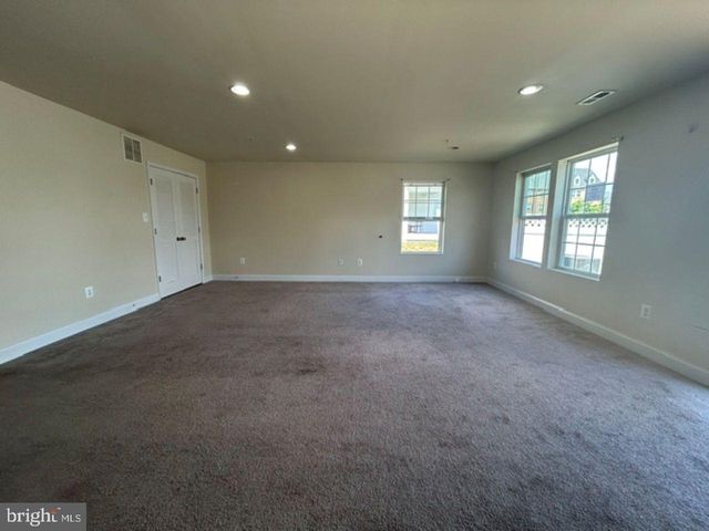 11240 SAINT LUKE DR, White Plains, MD 20695