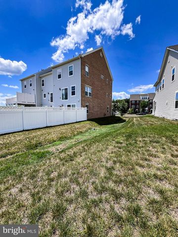11240 SAINT LUKE DR, White Plains, MD 20695