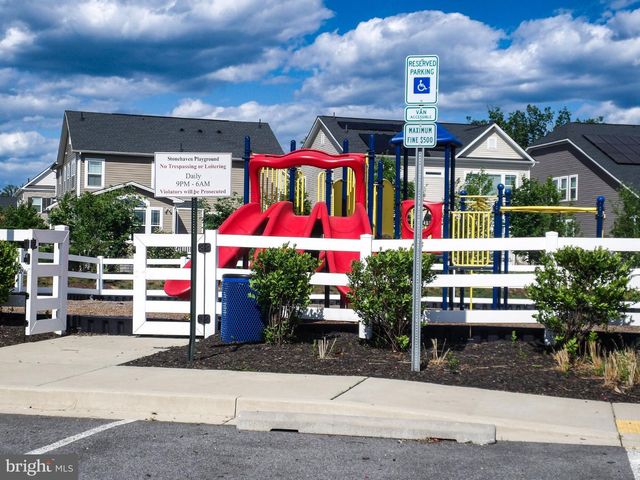 11240 SAINT LUKE DR, White Plains, MD 20695
