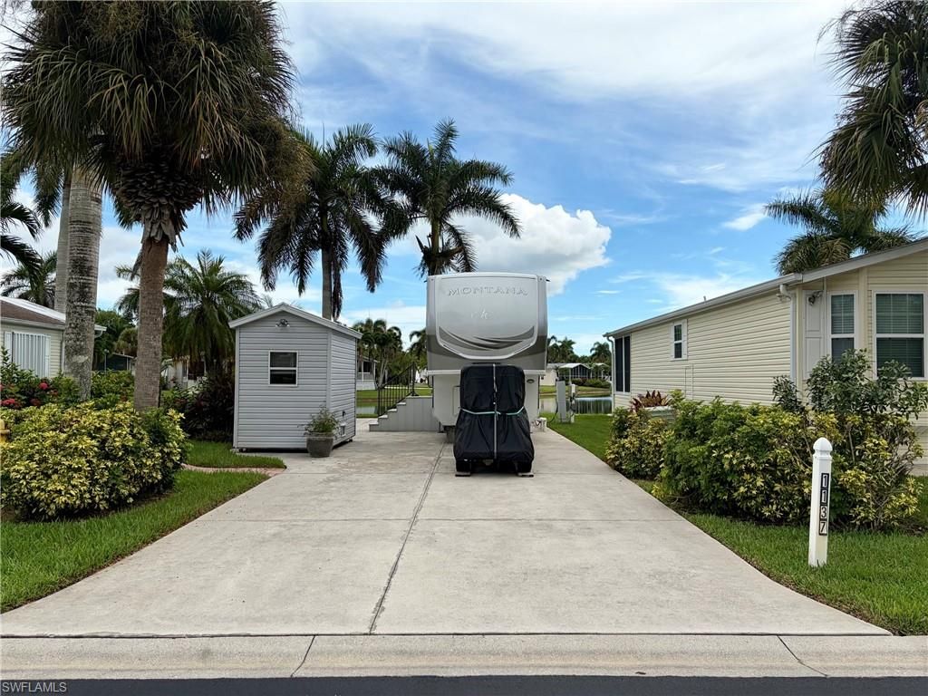1137 Diamond Lake CIR, NAPLES, FL 34114 — exterior