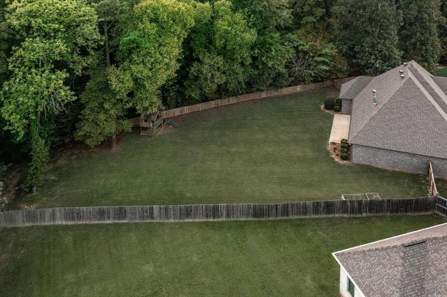2701 Aberdeen Dr, Bryant, AR 72019