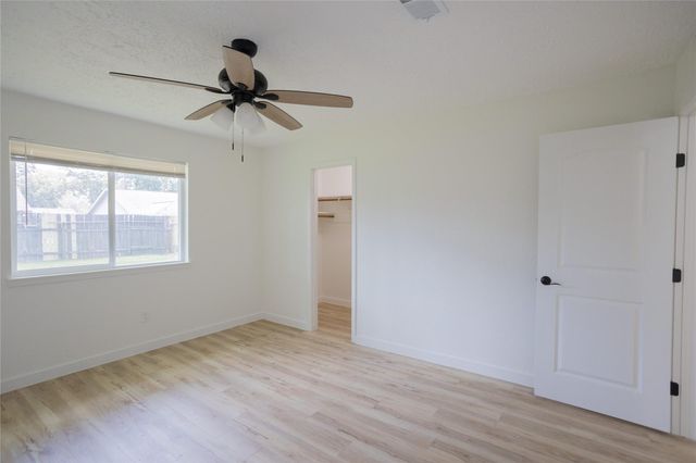 7006 Foxfield Lane, Humble, TX 77338