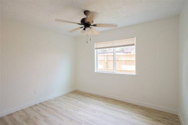 7006 Foxfield Lane, Humble, TX 77338