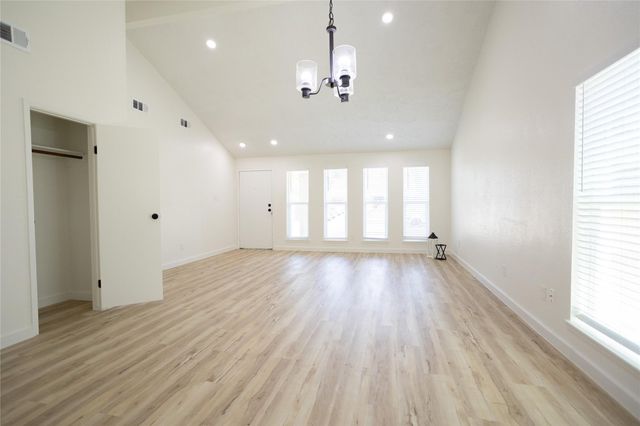 7006 Foxfield Lane, Humble, TX 77338