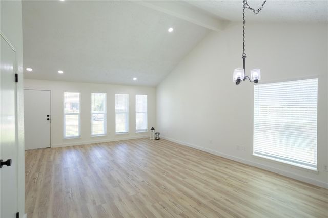 7006 Foxfield Lane, Humble, TX 77338