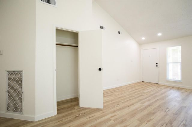 7006 Foxfield Lane, Humble, TX 77338