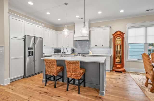 208 Coosaw Point Boulevard, Beaufort, SC 29907