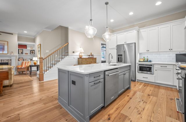 208 Coosaw Point Boulevard, Beaufort, SC 29907