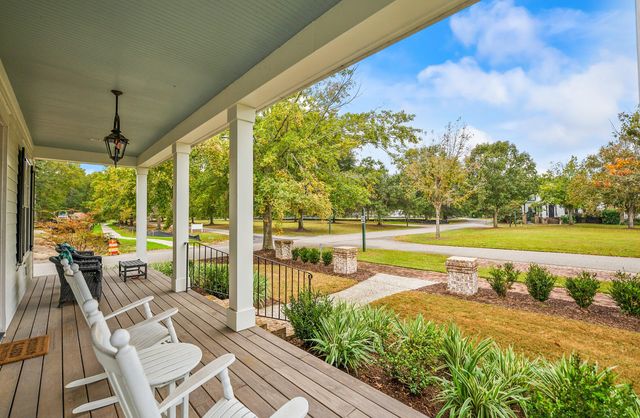 208 Coosaw Point Boulevard, Beaufort, SC 29907