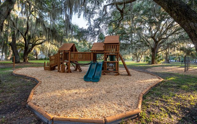 208 Coosaw Point Boulevard, Beaufort, SC 29907