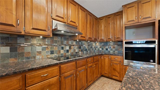 434 Alton Street, Cave Springs, AR 72718