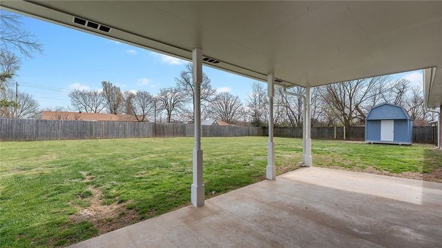 434 Alton Street, Cave Springs, AR 72718