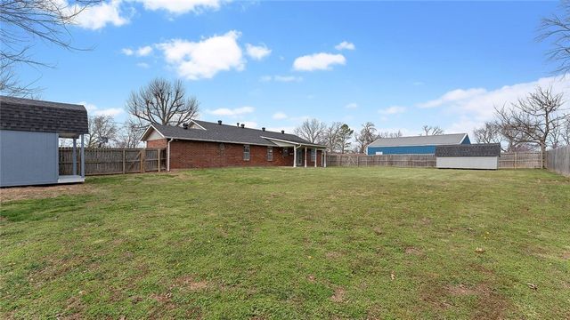434 Alton Street, Cave Springs, AR 72718