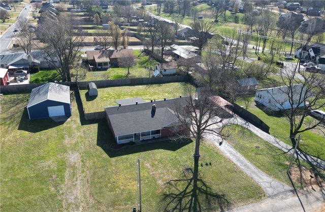 434 Alton Street, Cave Springs, AR 72718