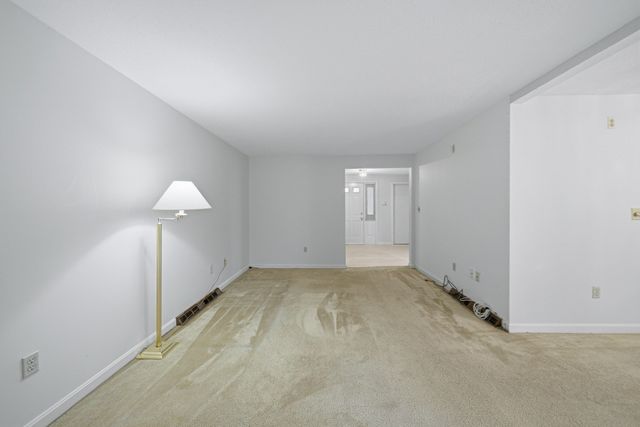 31 Shaw Farm Road 31, Canton, MA 02021