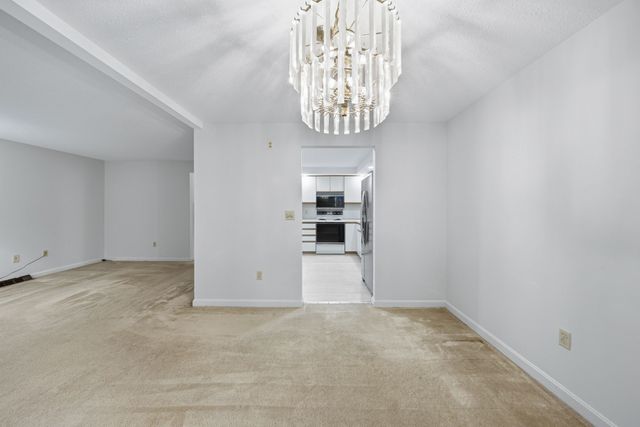 31 Shaw Farm Road 31, Canton, MA 02021