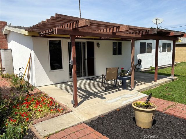 2142 Parsons Street, Costa Mesa, CA 92627