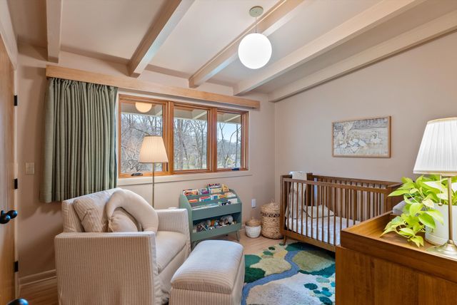 888 Forest Acres Dr, Nashville, TN 37220