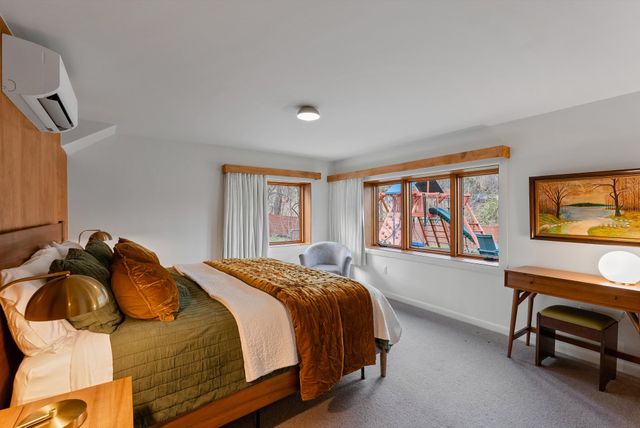 888 Forest Acres Dr, Nashville, TN 37220