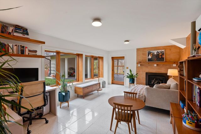 888 Forest Acres Dr, Nashville, TN 37220