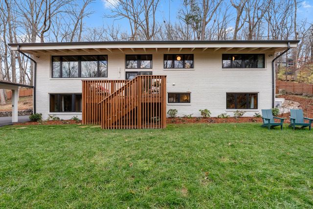 888 Forest Acres Dr, Nashville, TN 37220