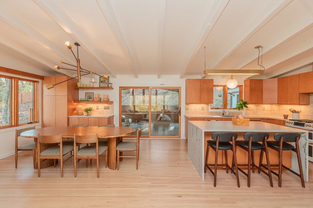 888 Forest Acres Dr, Nashville, TN 37220