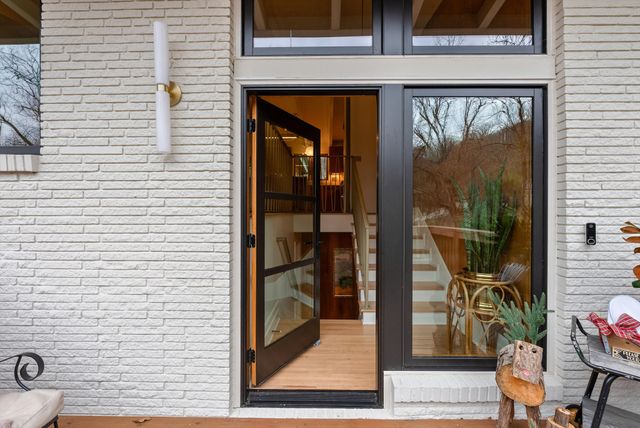 888 Forest Acres Dr, Nashville, TN 37220