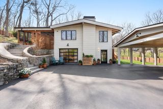 888 Forest Acres Dr, Nashville, TN 37220