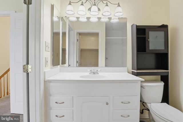 6203 ABBOTTSBURY ROW, Alexandria, VA 22315