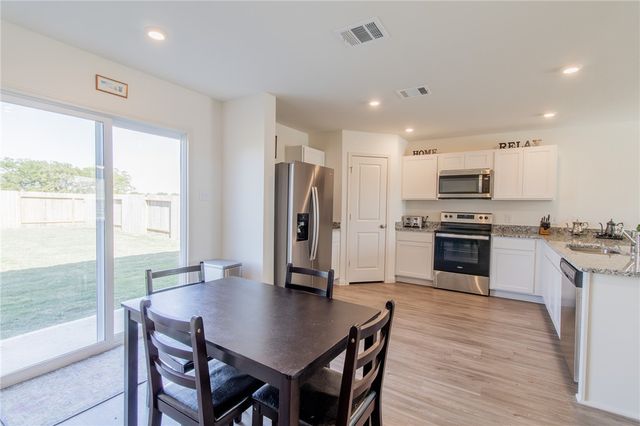 6029 Toby Bend, Bryan, TX 77807