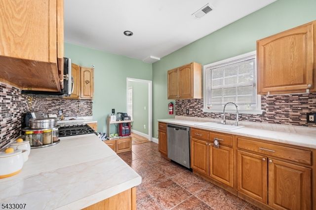 708 E Front St 2, Plainfield City, NJ 07060